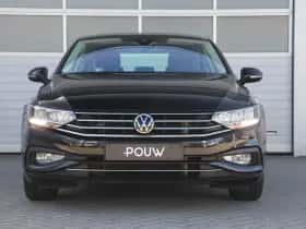 Volkswagen Passat (2022) thumbnail 8