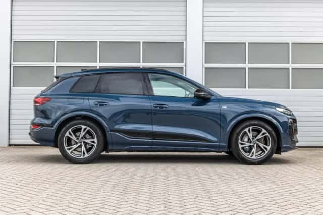 Audi Q6 e-tron (2026) thumbnail 3
