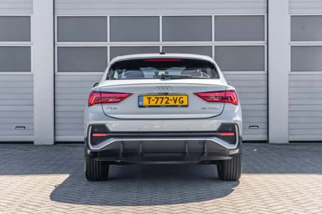 Audi Q3 (2023) thumbnail 15