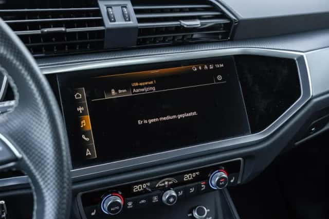 Audi Q3 (2023) thumbnail 30