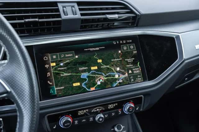 Audi Q3 (2023) thumbnail 31