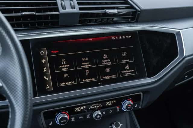 Audi Q3 (2023) thumbnail 34