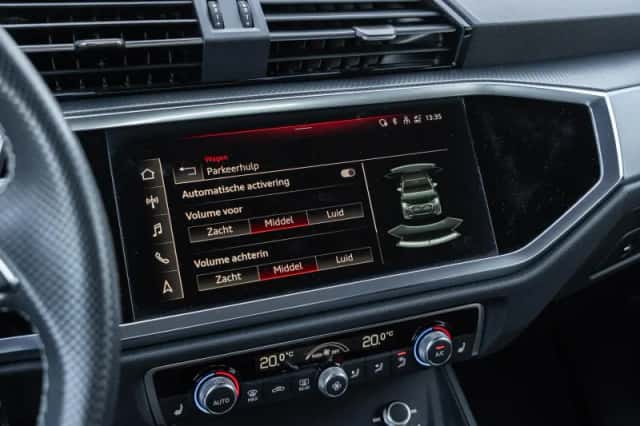 Audi Q3 (2023) thumbnail 36