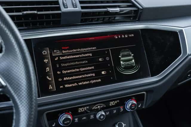 Audi Q3 (2023) thumbnail 37