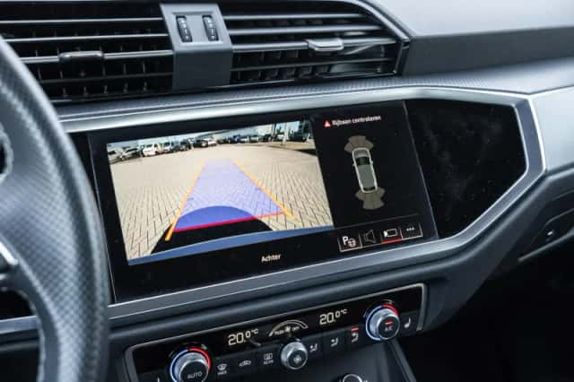 Audi Q3 (2023) thumbnail 39