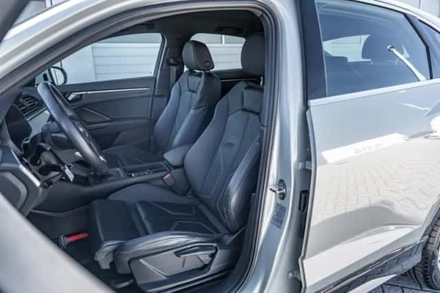 Audi Q3 (2023) thumbnail 5