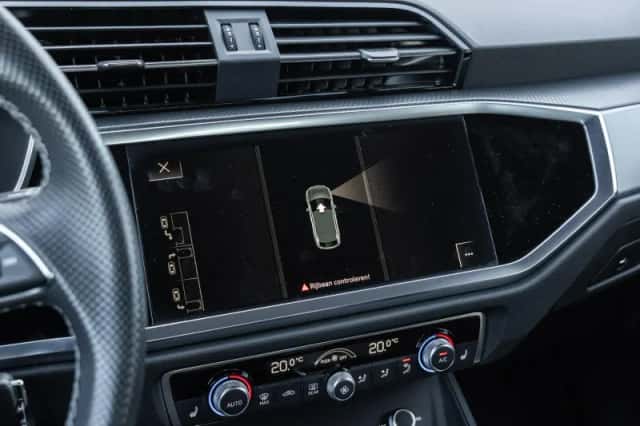 Audi Q3 (2023) thumbnail 41