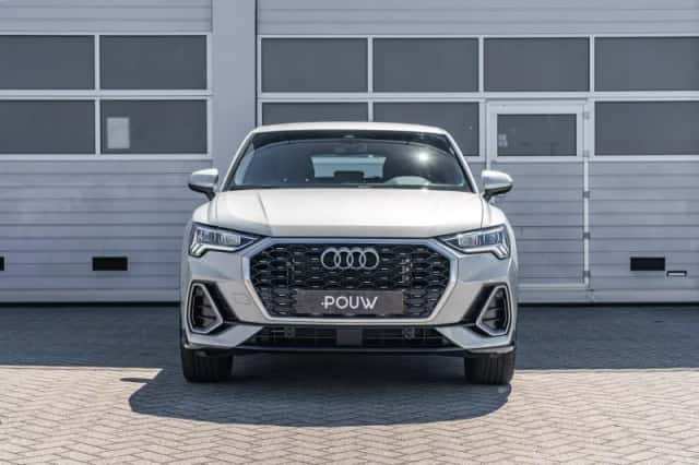 Audi Q3 (2023) thumbnail 10