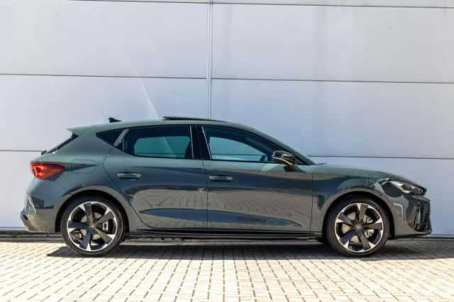 CUPRA Leon (2026) thumbnail 3