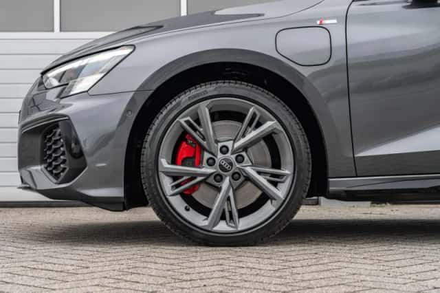 Audi A3 (2023) thumbnail 13
