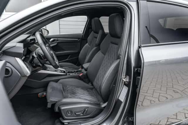 Audi A3 (2023) thumbnail 4