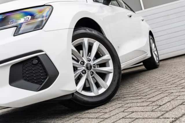 Audi A3 (2023) thumbnail 14
