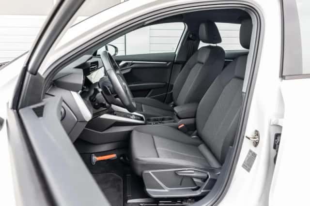 Audi A3 (2023) thumbnail 5
