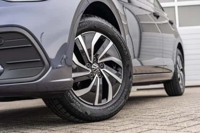 Volkswagen Polo (2023) thumbnail 36