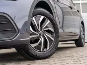 Volkswagen Polo (2023) thumbnail 36