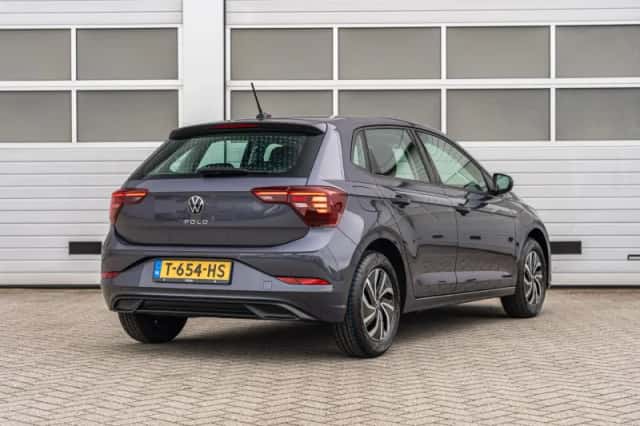 Volkswagen Polo (2023) thumbnail 2