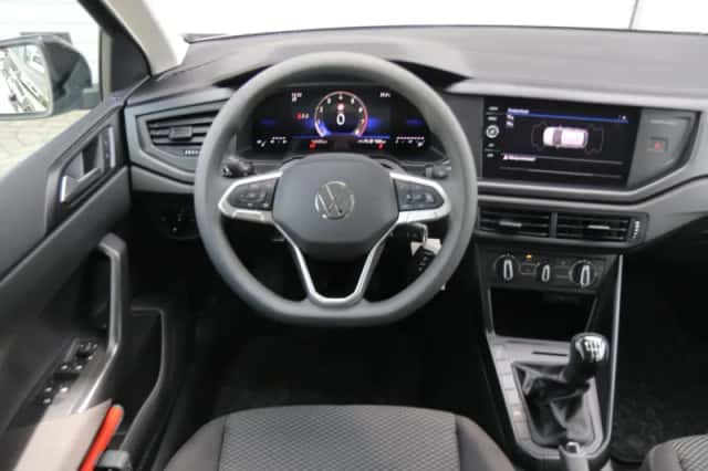 Volkswagen Polo (2024) thumbnail 18