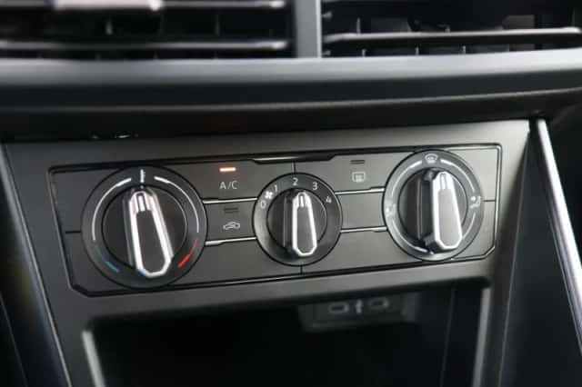 Volkswagen Polo (2024) thumbnail 26