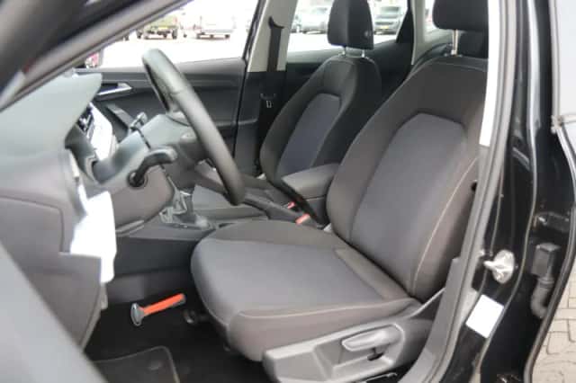 SEAT Ibiza (2023) thumbnail 4