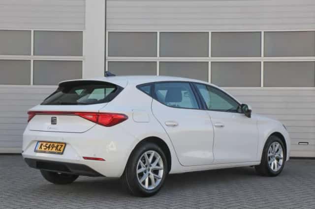 SEAT Leon (2020) thumbnail 2