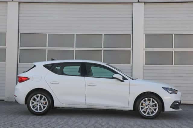 SEAT Leon (2020) thumbnail 3