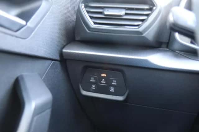 SEAT Leon (2020) thumbnail 29