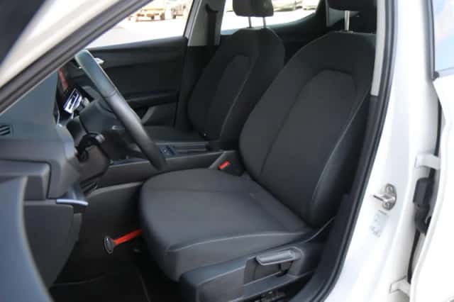 SEAT Leon (2020) thumbnail 4