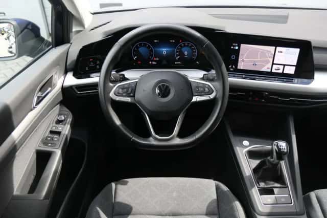 Volkswagen Golf (2021) thumbnail 18
