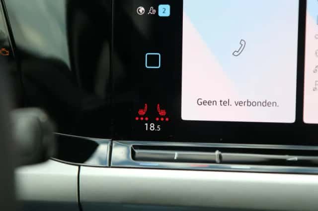 Volkswagen Golf (2021) thumbnail 25