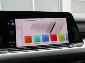 Volkswagen Golf (2021) thumbnail 35