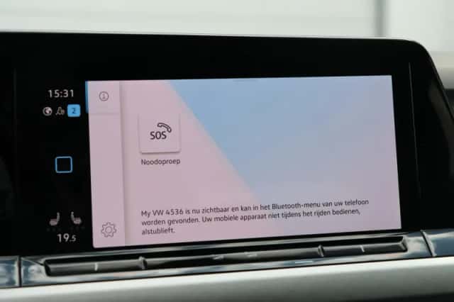 Volkswagen Golf (2021) thumbnail 36