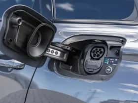 Audi Q6 e-tron (2025) thumbnail 15