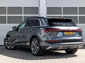 Audi e-tron (2020) thumbnail 2