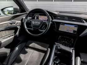 Audi e-tron (2020) thumbnail 5