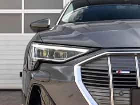 Audi e-tron (2020) thumbnail 10