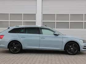 Škoda Superb (2022) thumbnail 3