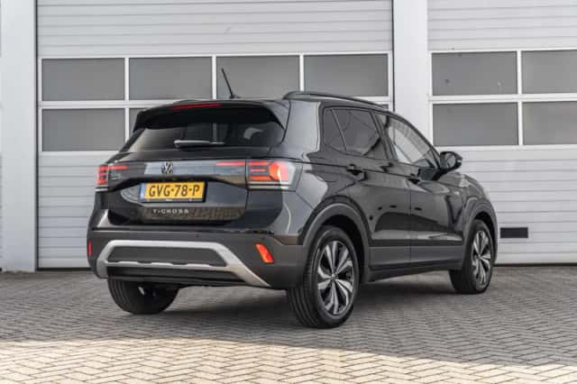 Volkswagen T-Cross (2024) thumbnail 2
