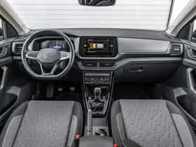 Volkswagen T-Cross (2024) thumbnail 5