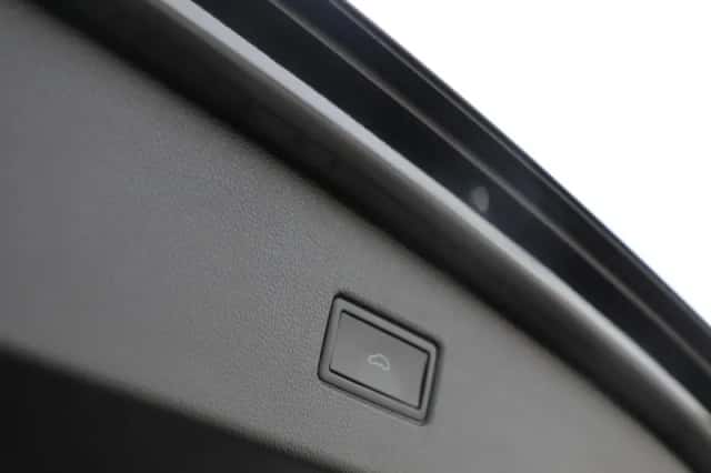 Volkswagen Tiguan (2022) thumbnail 21