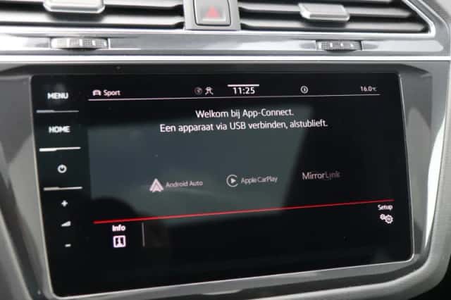 Volkswagen Tiguan (2022) thumbnail 30