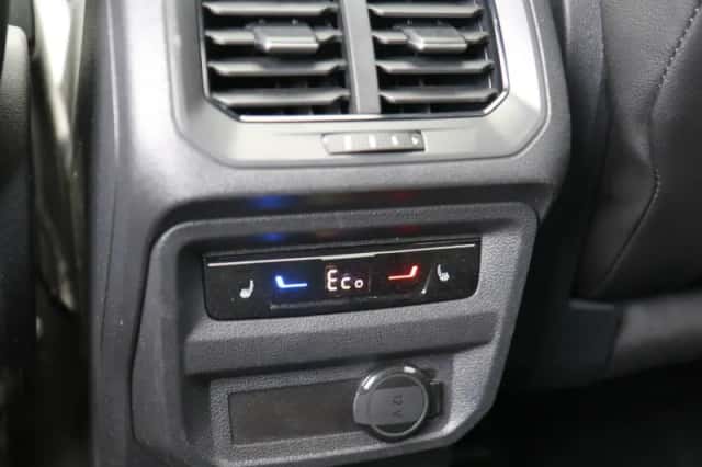 Volkswagen Tiguan (2022) thumbnail 35