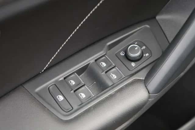 Volkswagen Tiguan (2022) thumbnail 36