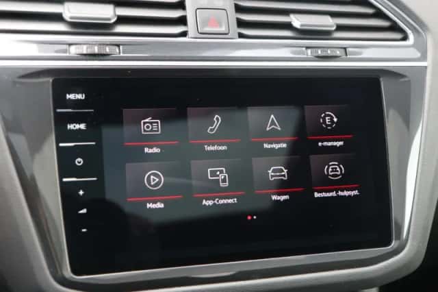Volkswagen Tiguan (2022) thumbnail 43