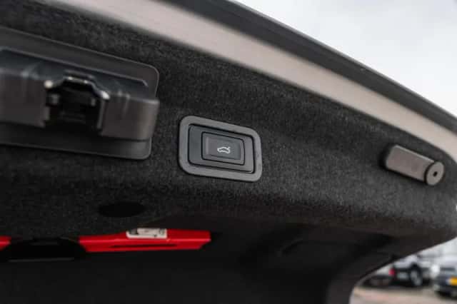 Audi A6 (2024) thumbnail 18