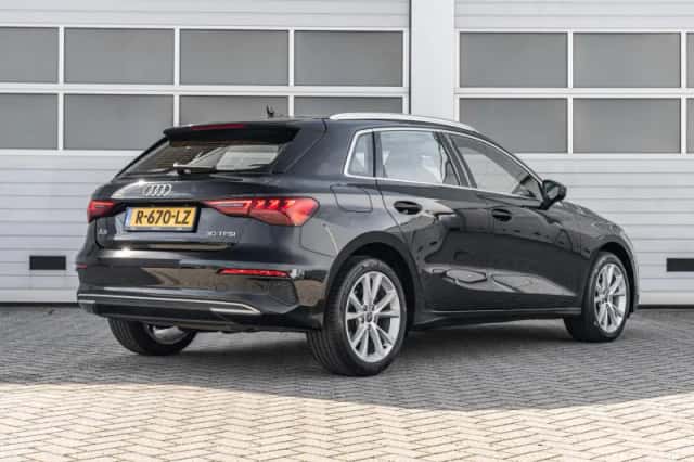 Audi A3 (2022) thumbnail 2