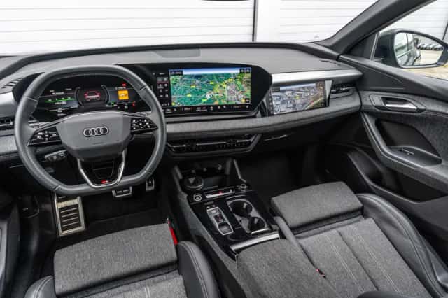 Audi Q6 e-tron (2025) thumbnail 22