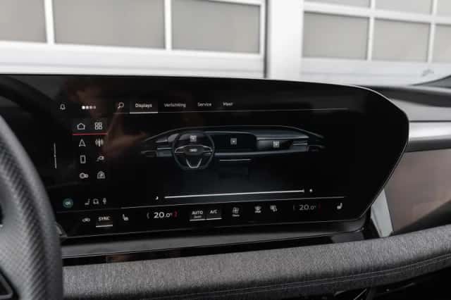 Audi Q6 e-tron (2025) thumbnail 39