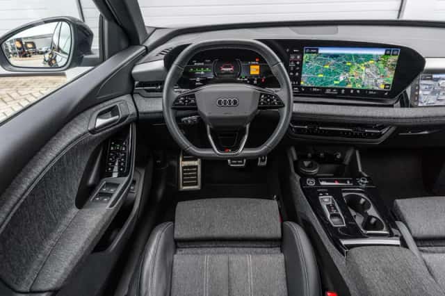 Audi Q6 e-tron (2025) thumbnail 62