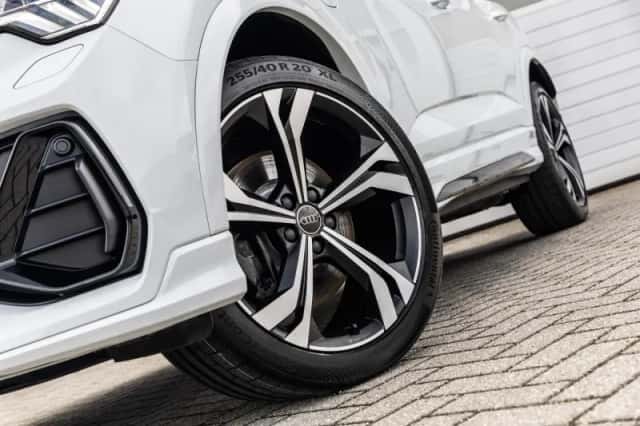 Audi Q3 (2023) thumbnail 15