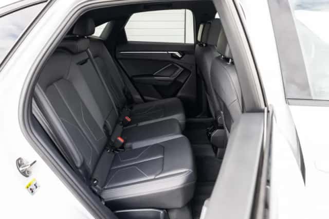 Audi Q3 (2023) thumbnail 23